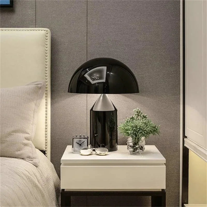 LunaForma Table Lamp